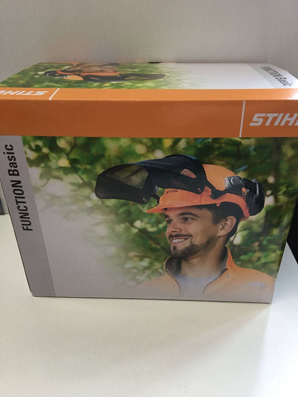 Stihl Basic Function con Casco Forestal de Rostro y Protectores auditivos